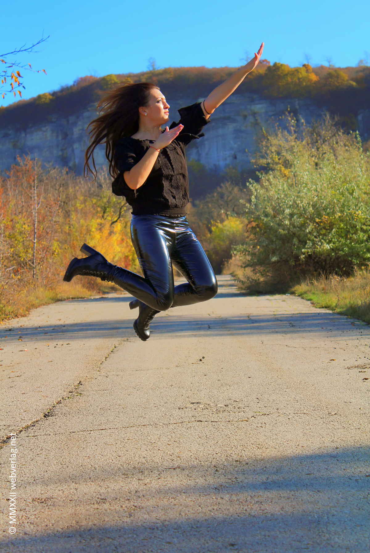 yoana-jump-high-to-the-sky